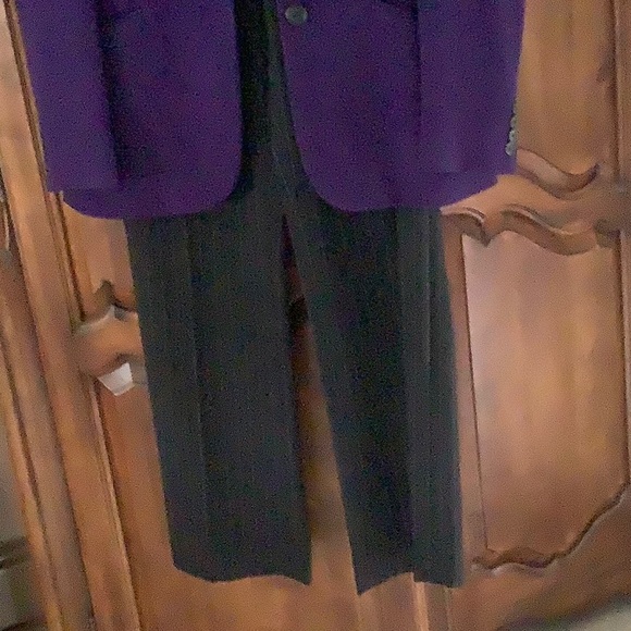 Lauren Ralph Lauren pant suit purple jacket and dark grey pin striped no pleats - Picture 5 of 7